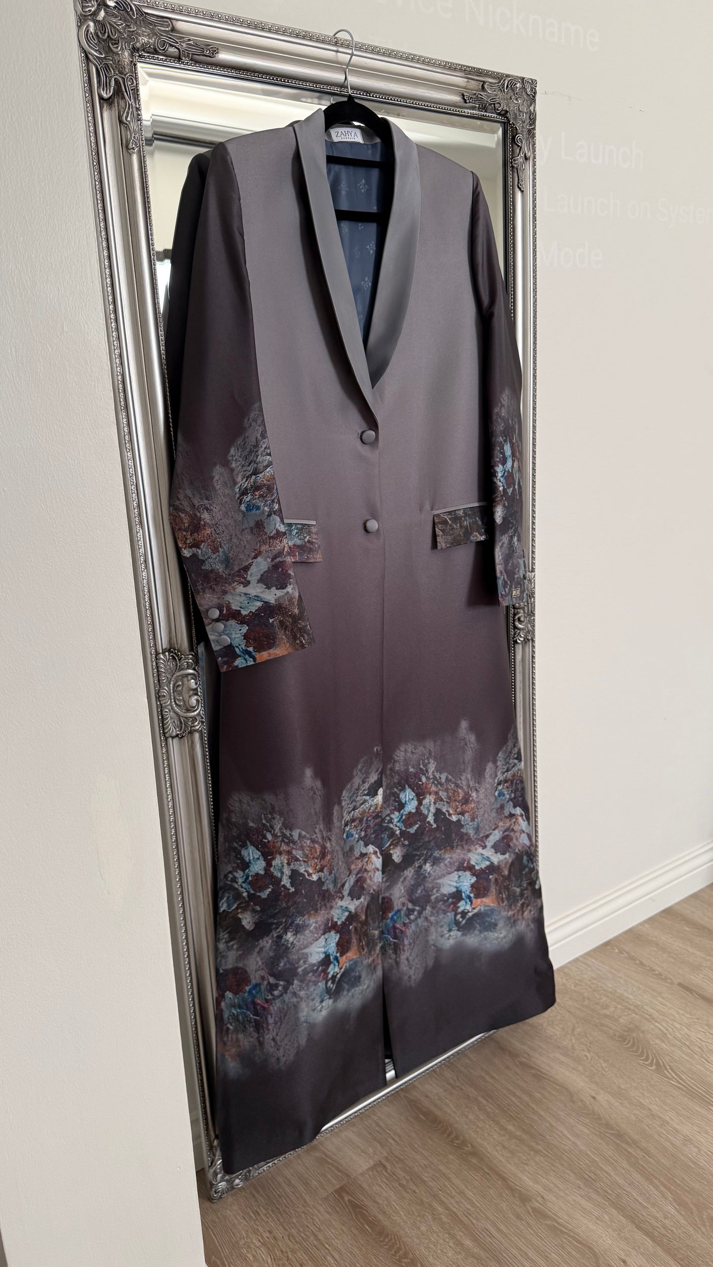 Mirrors of Nature – Grey