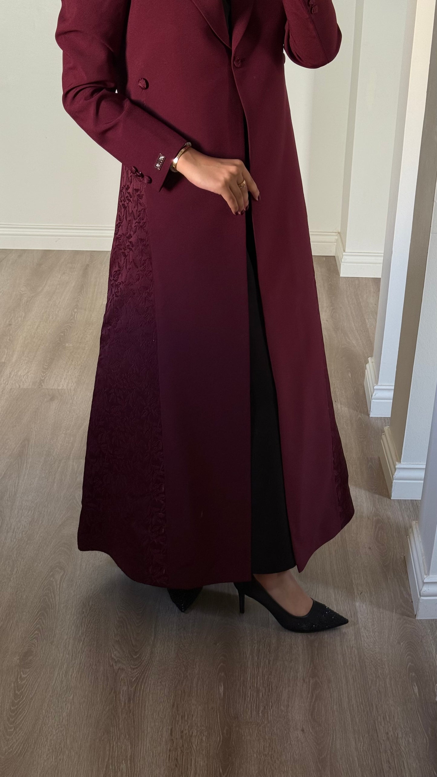Maroon belle