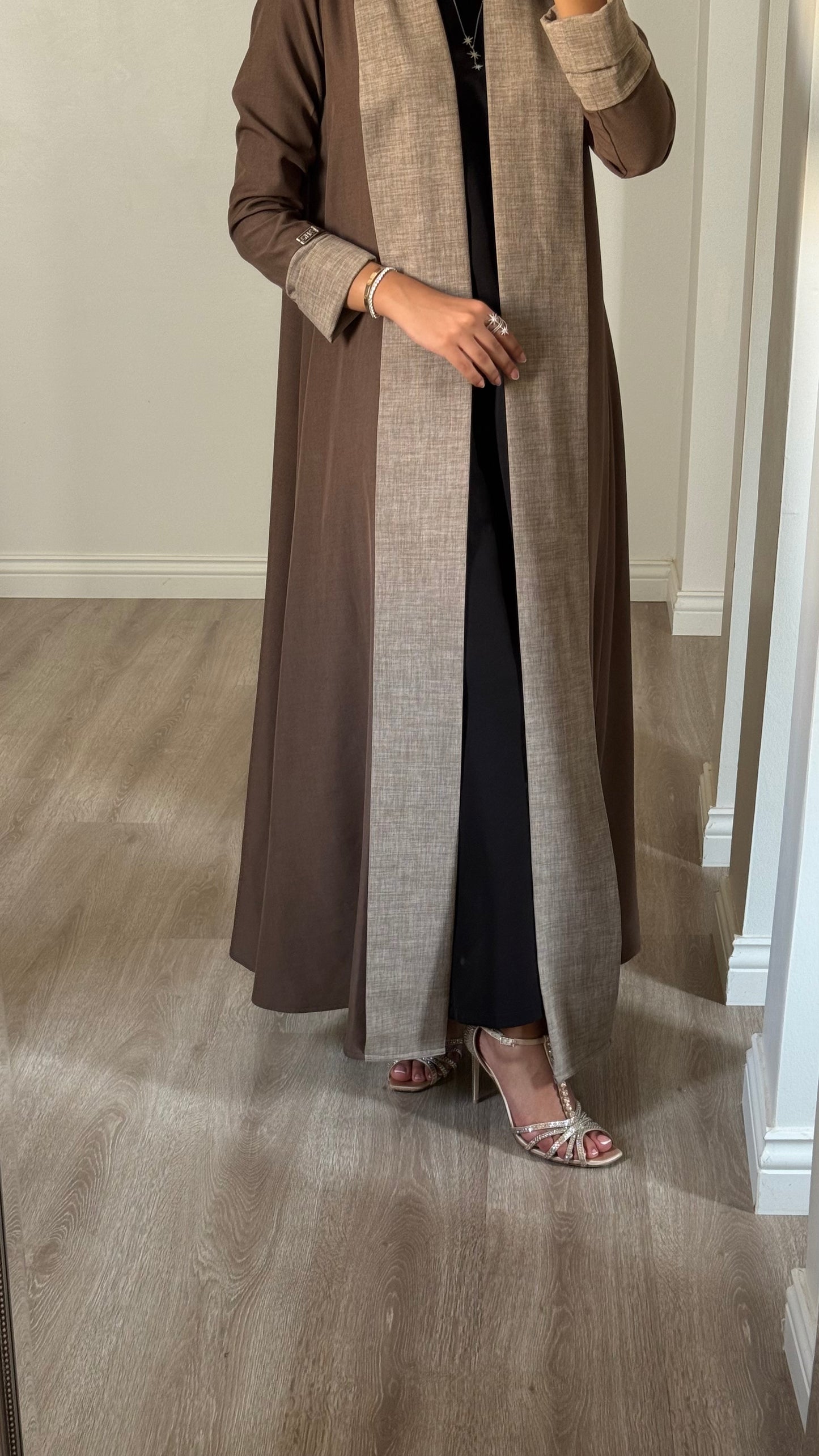 Elegant Linen Panel Abaya