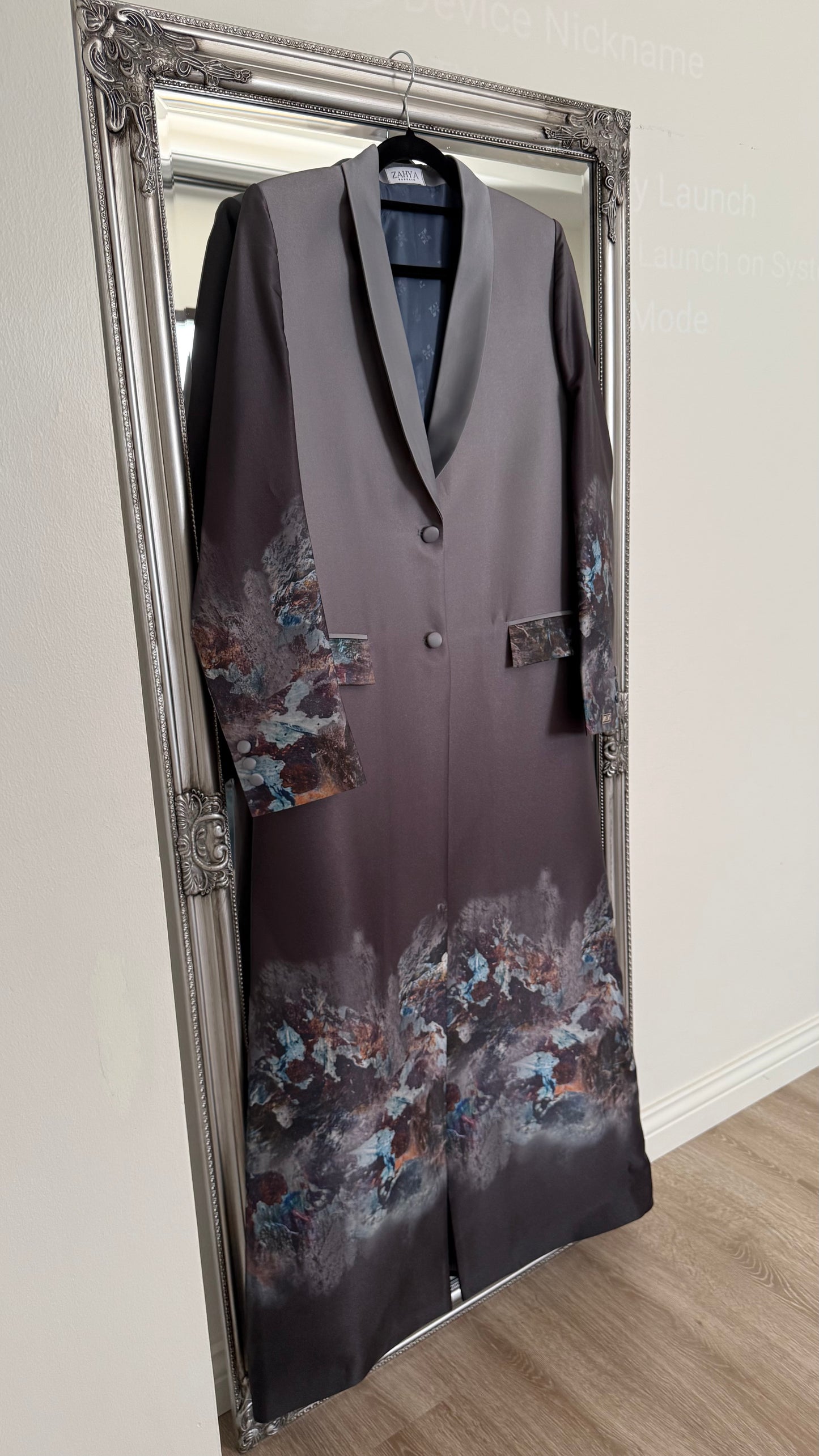 Mirrors of Nature – Grey