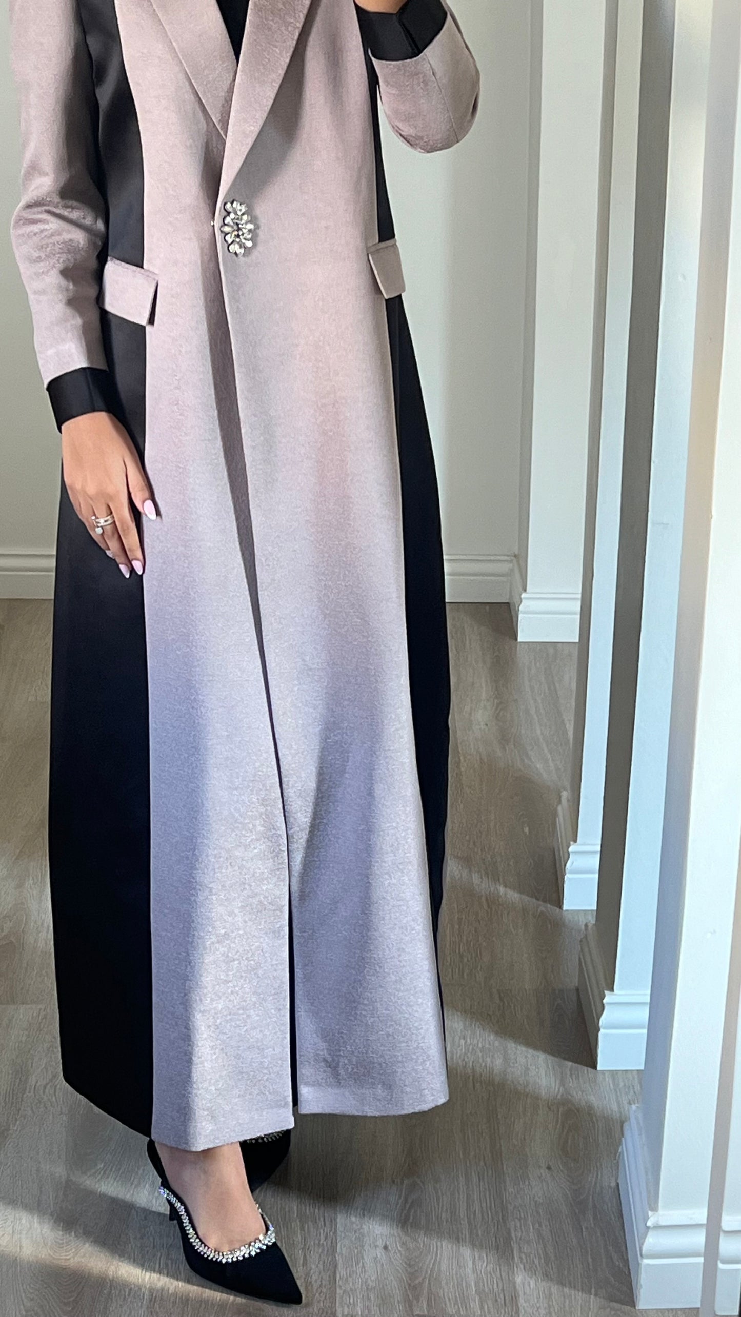 Black and Mauve Majesty