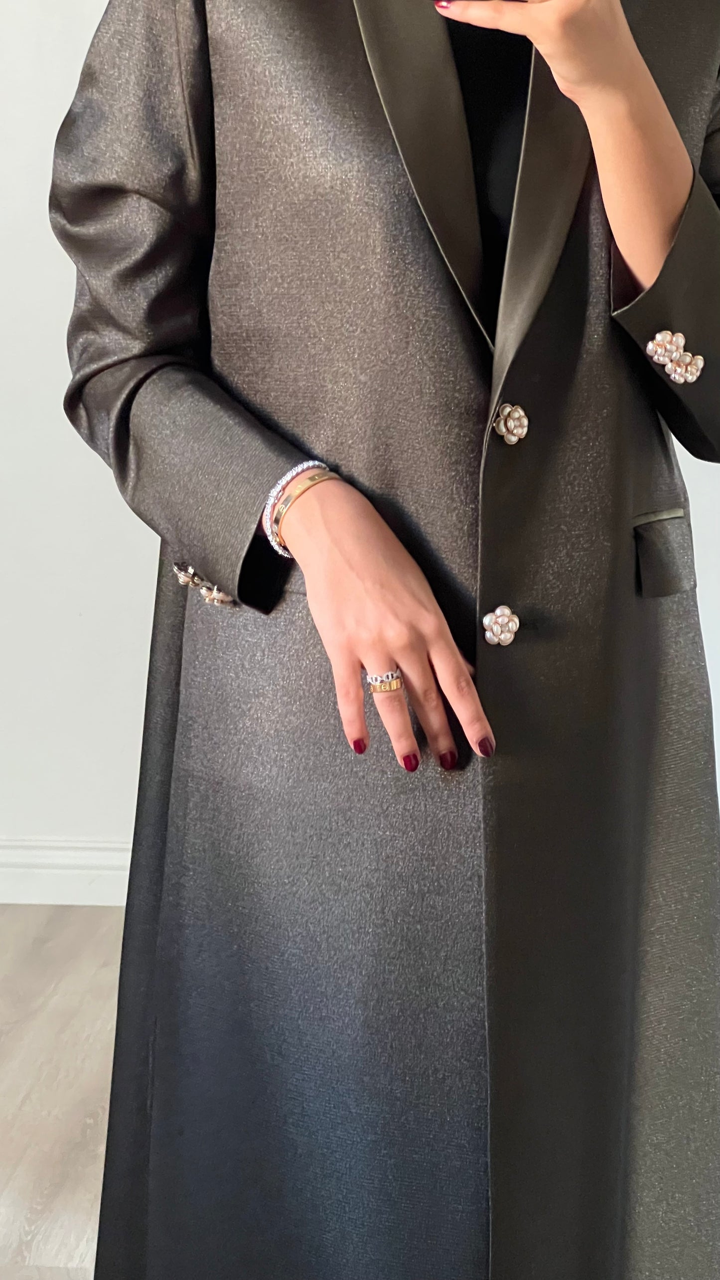 Glamour in olive green