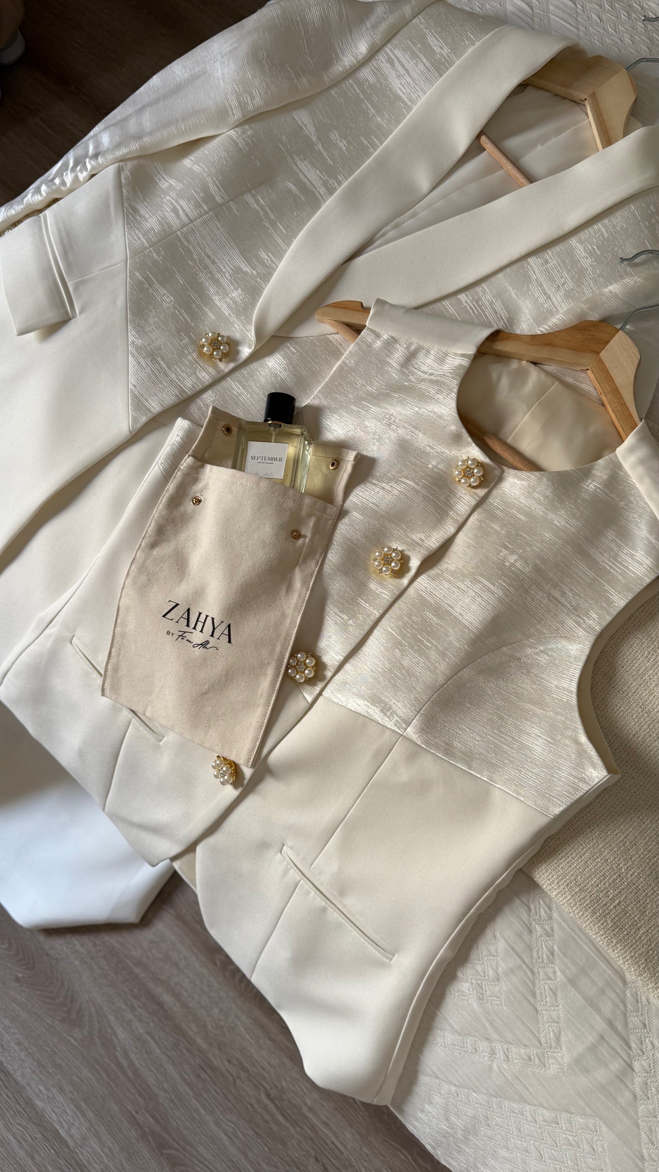Cream Sheen set