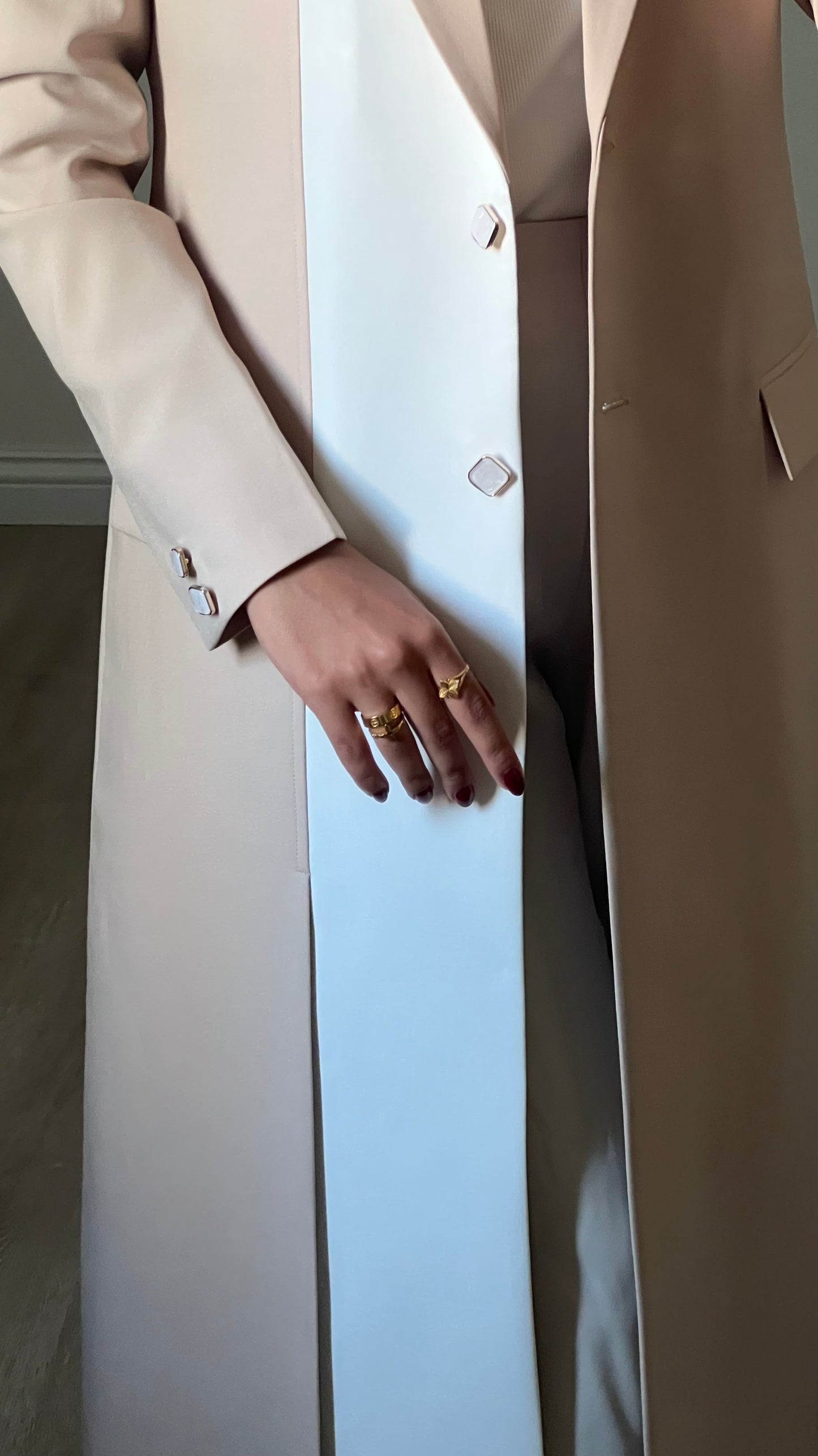 عباية بليزر