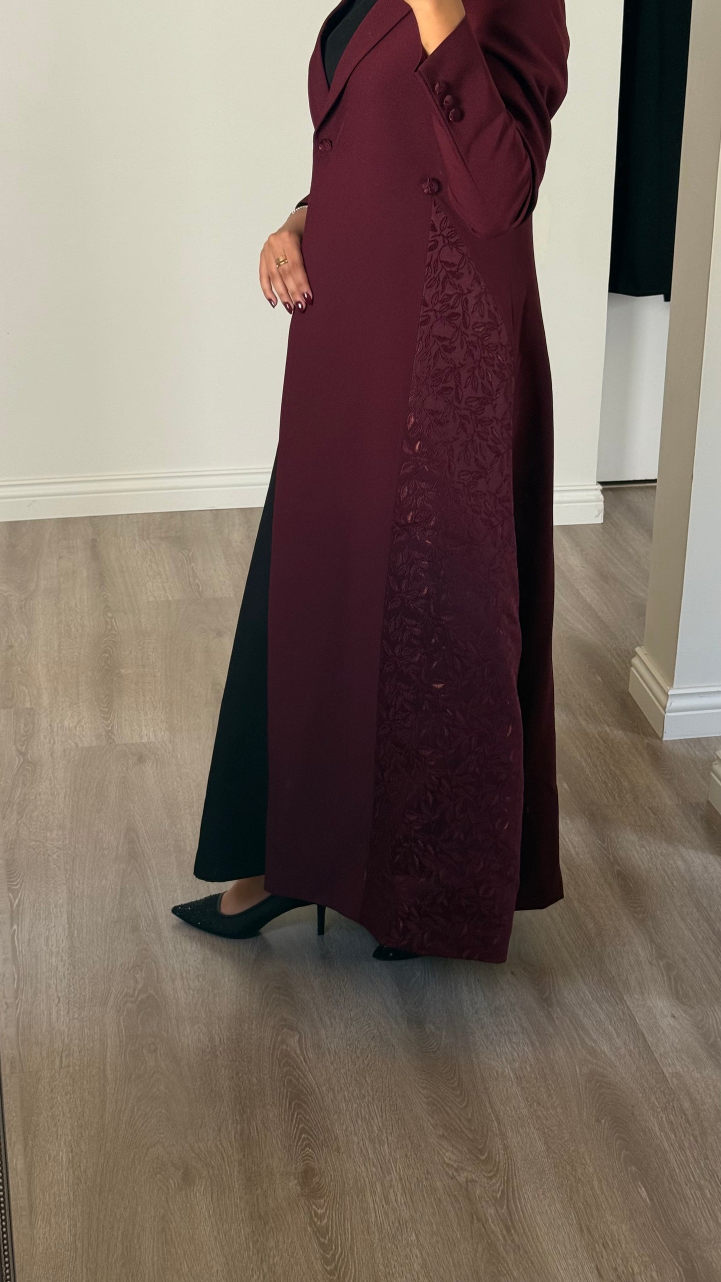 Maroon belle