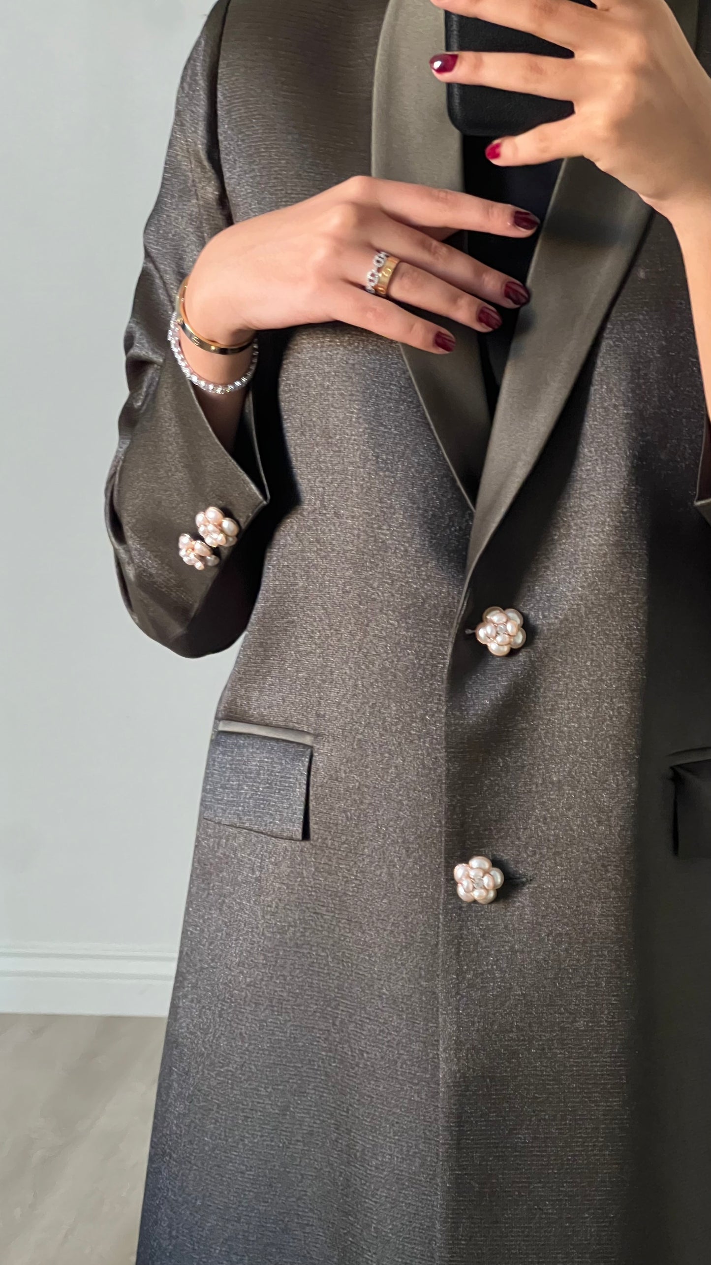 Glamour in olive green