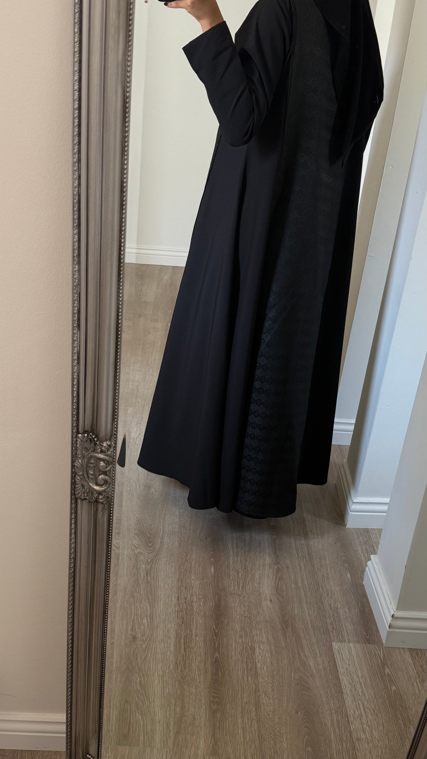 Black crepe and jacquard abaya