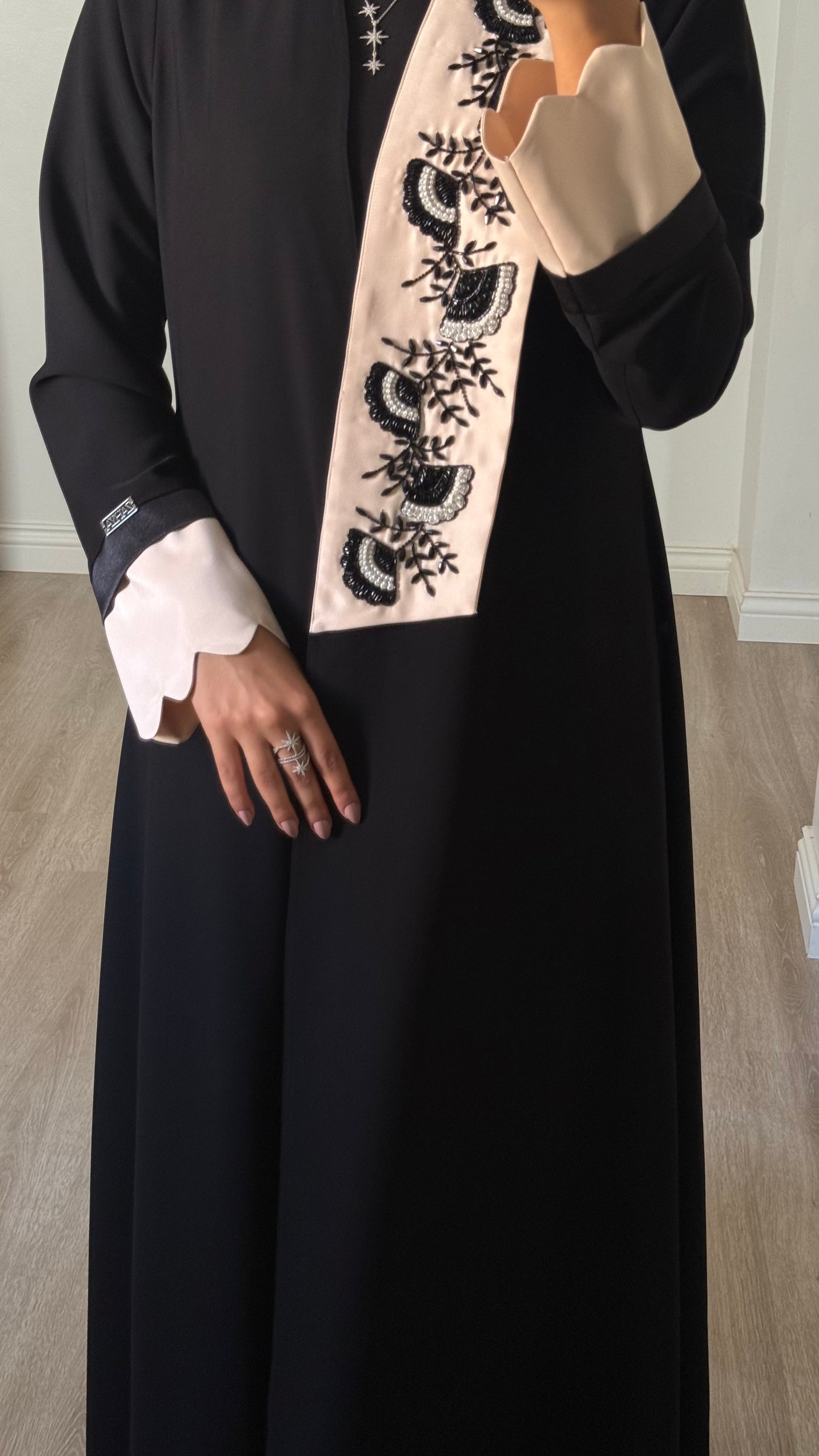 Selene abaya