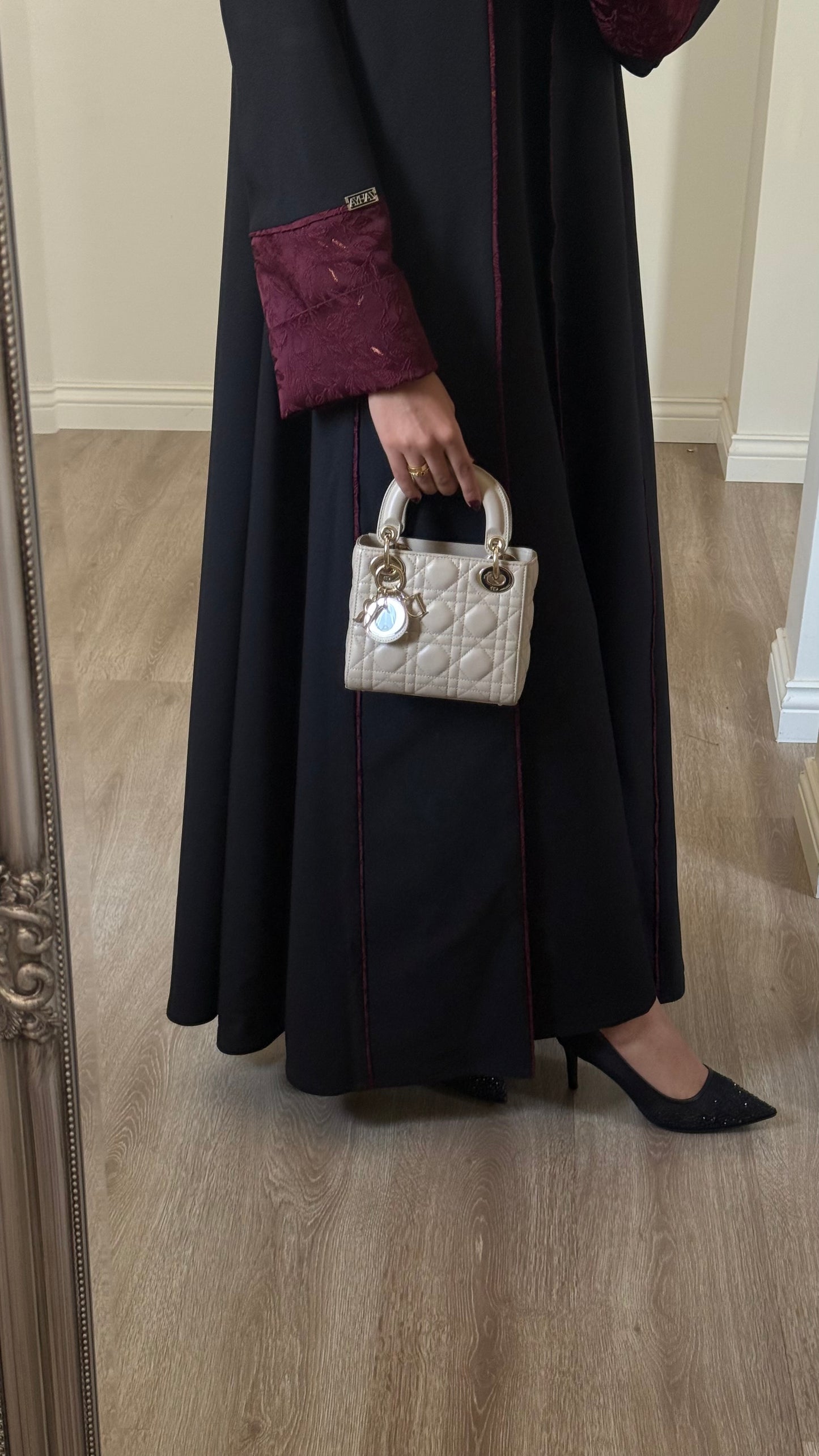 Maroon abaya