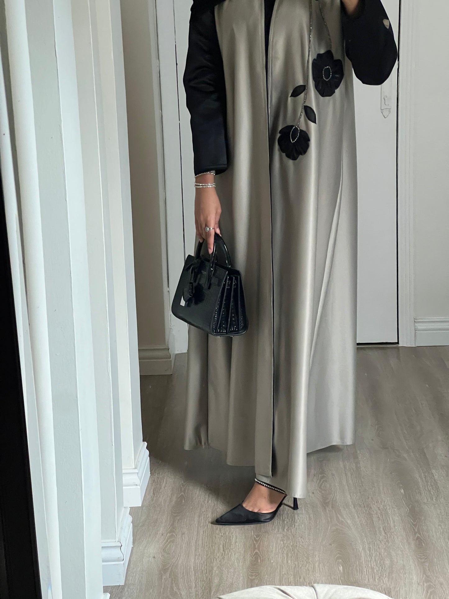 Abaya بقماش تفته