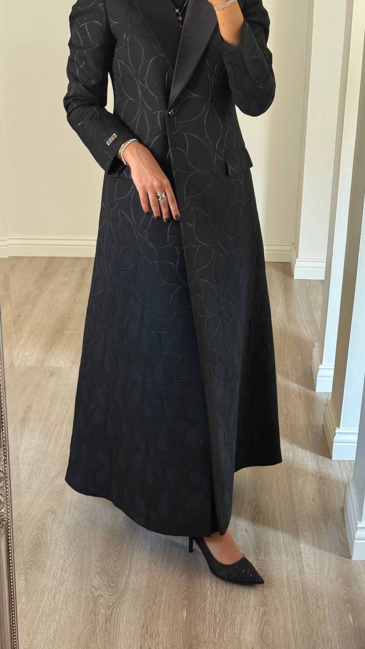 Black Leaf Jacquard
