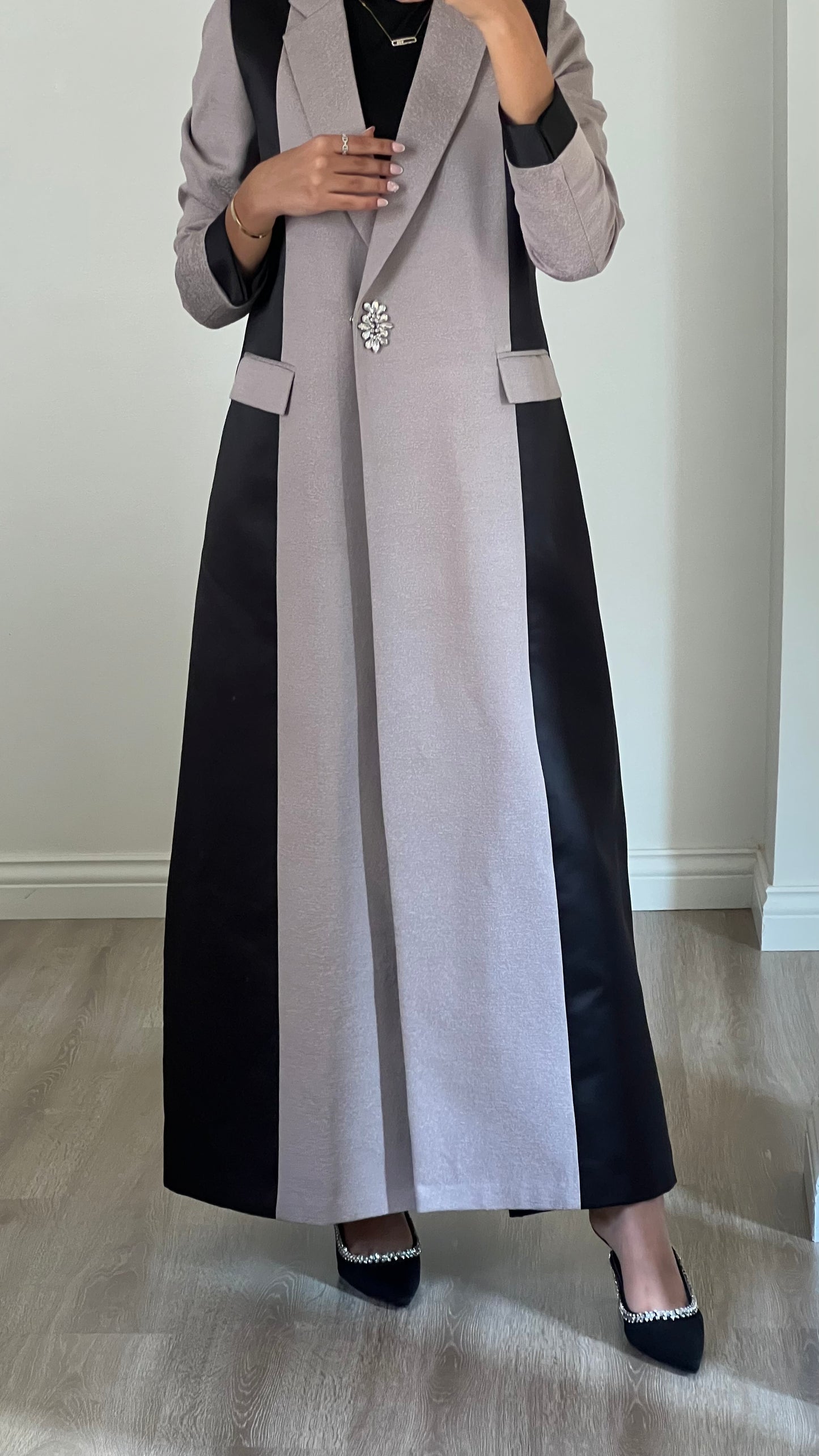Black and Mauve Majesty