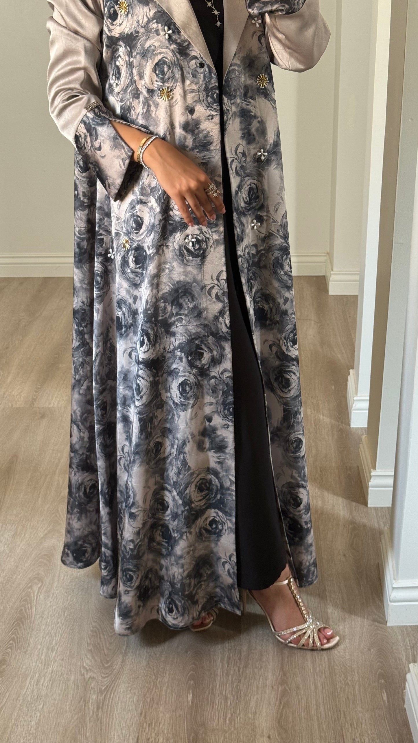 Beige abaya