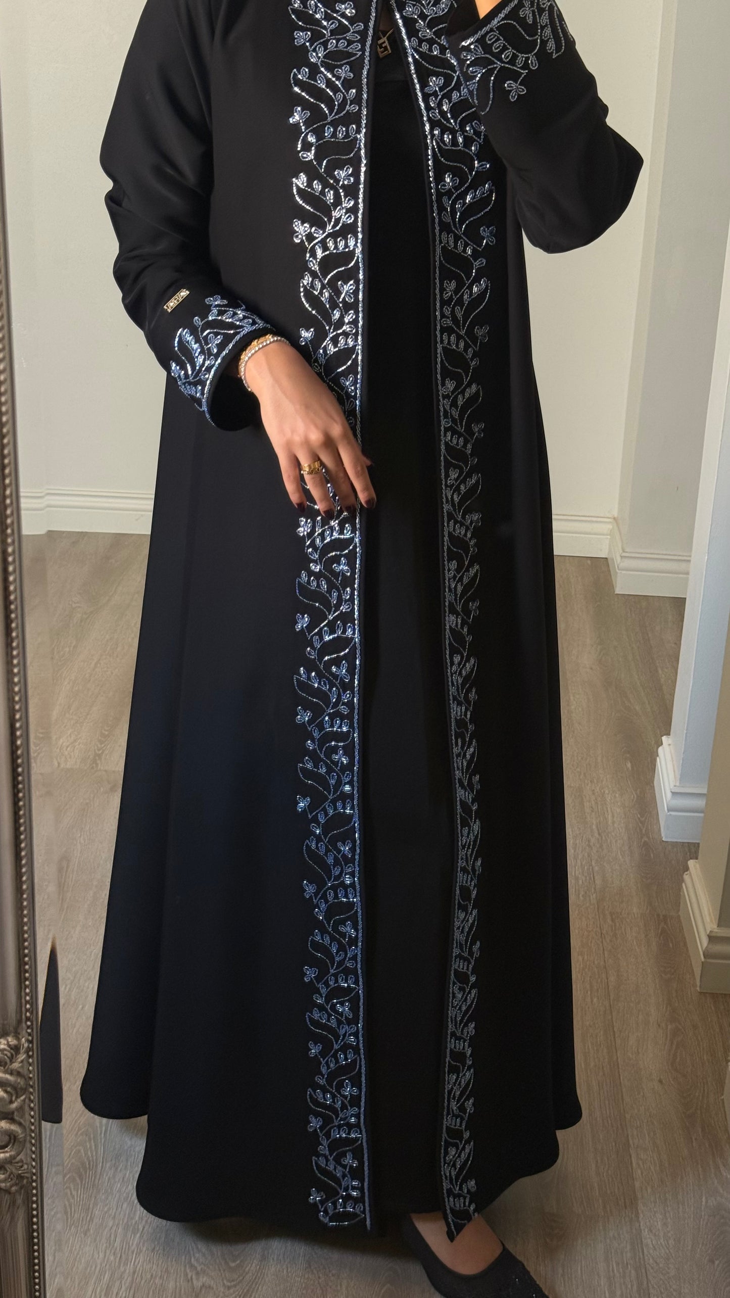 Vine - Black abaya
