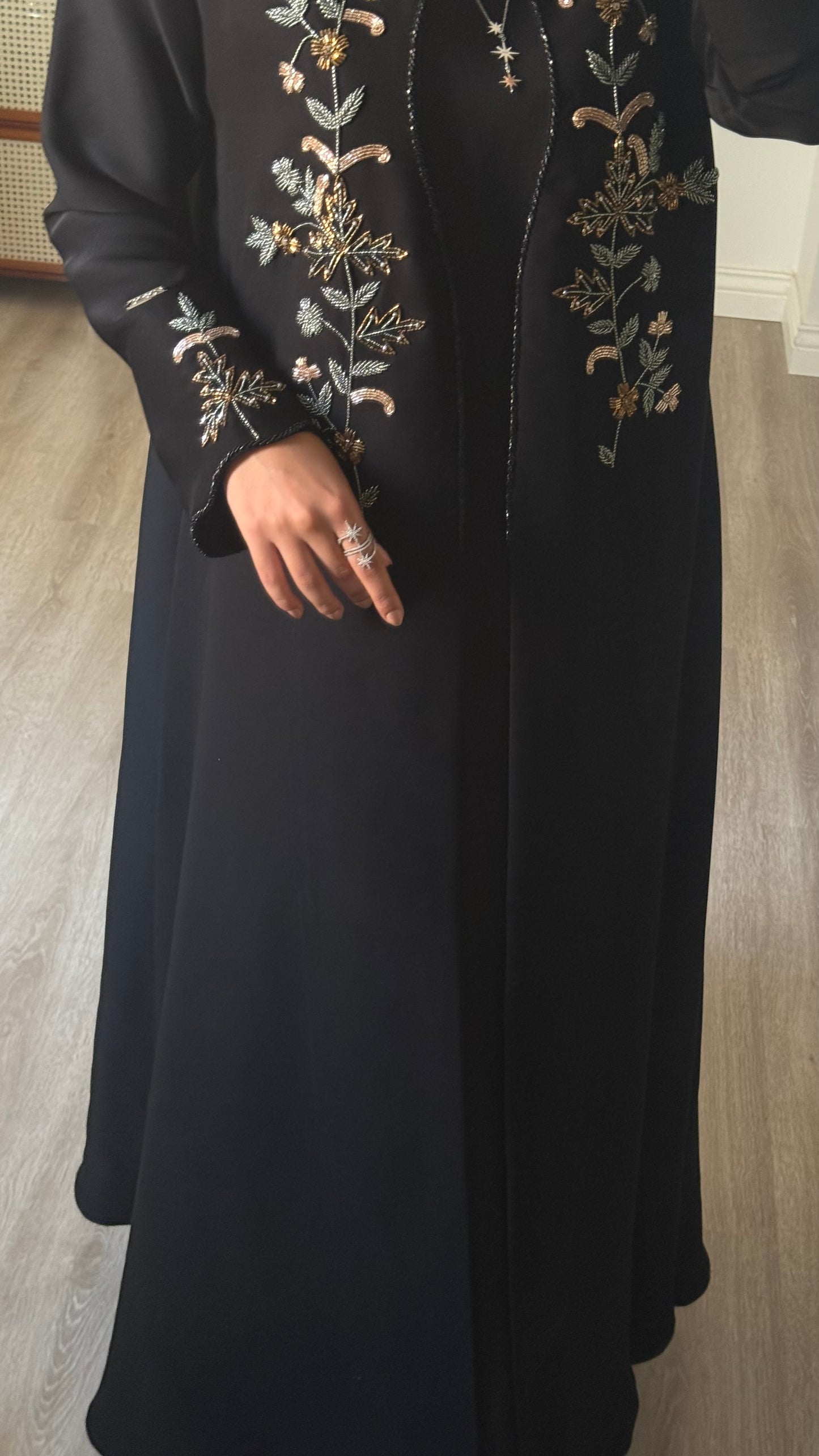 Golden Vine abaya
