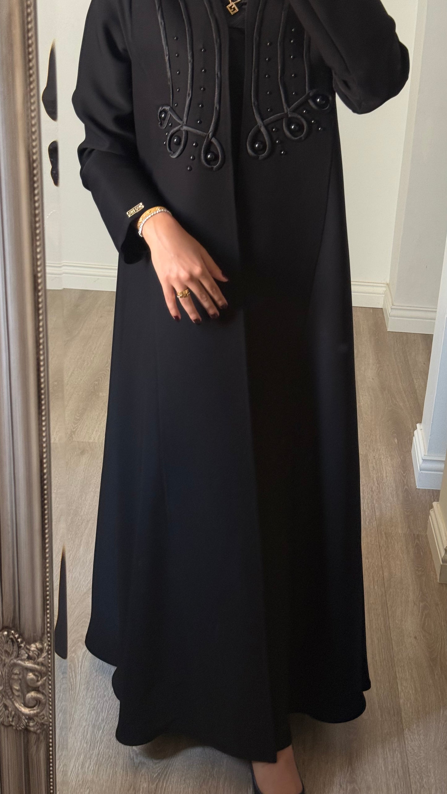 Loop - Black Abaya
