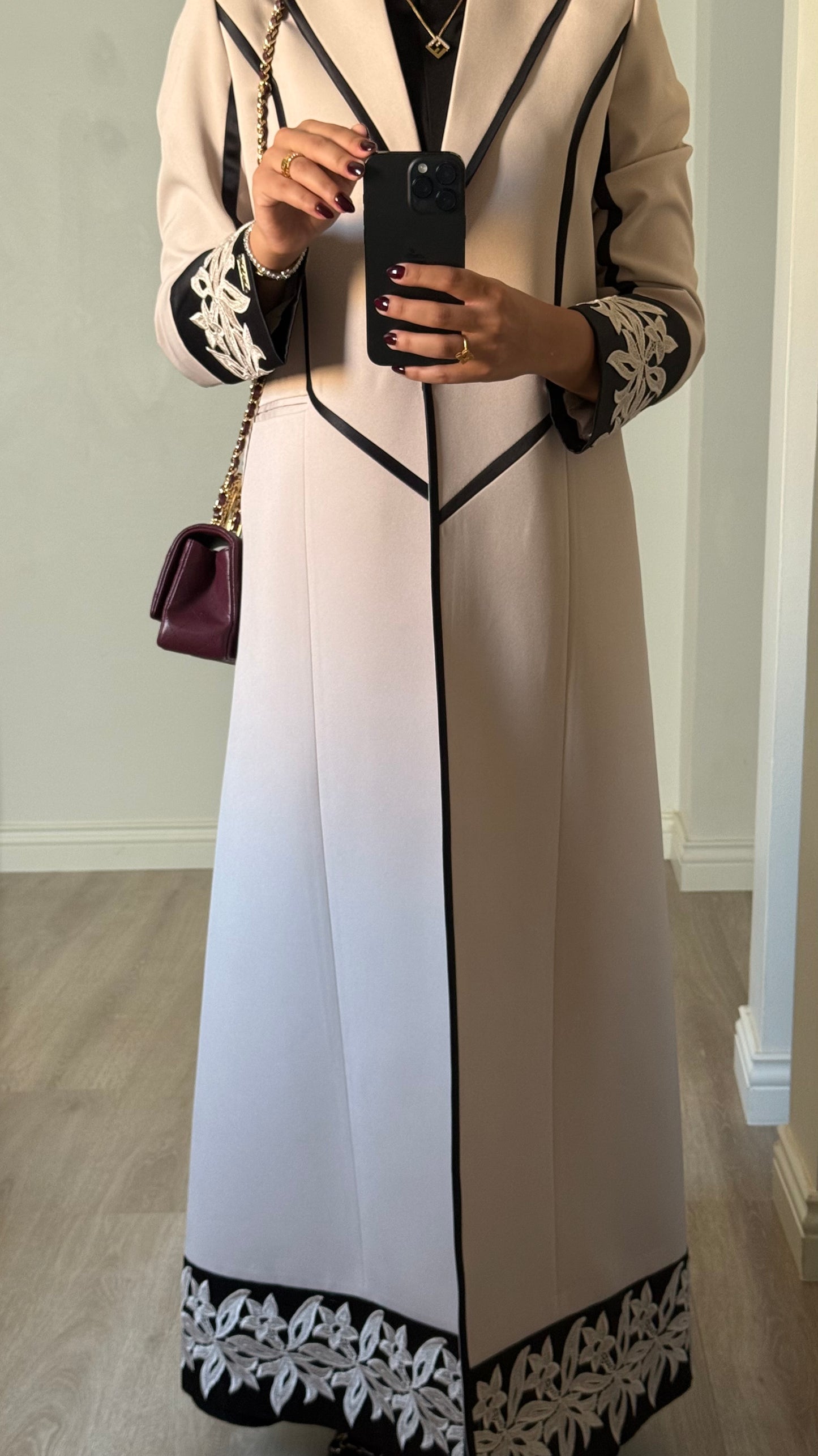Outline Lace Blazer - Beige