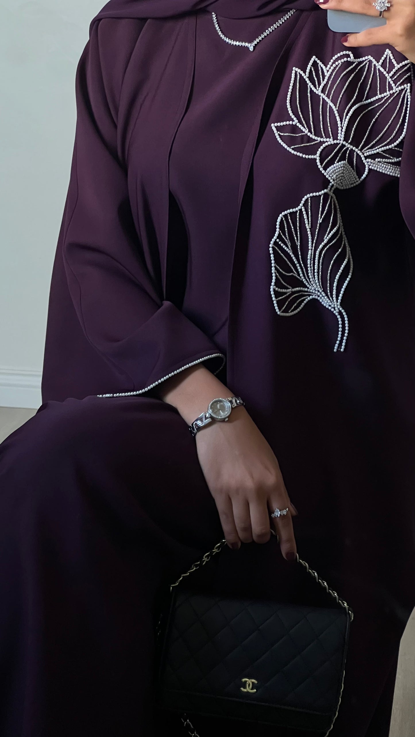Abaya بقماش كريب باللون البنفسجي