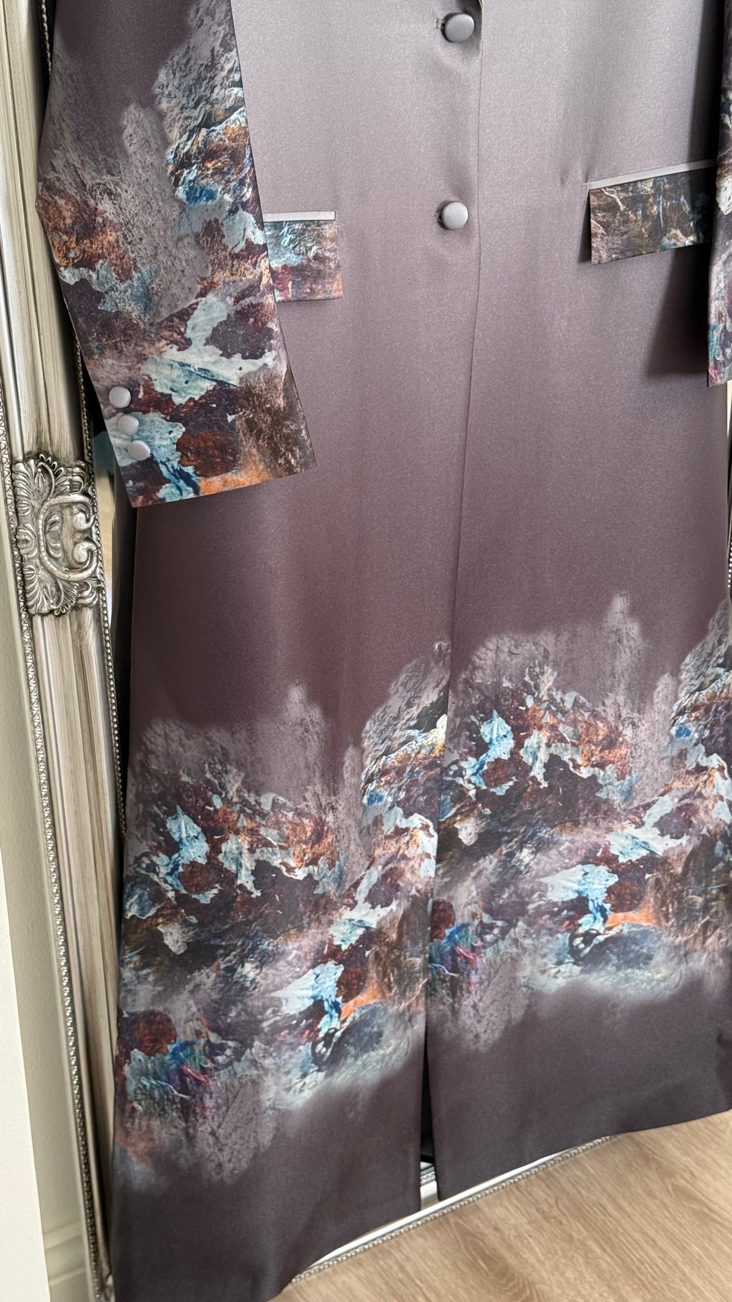 Mirrors of Nature – Grey