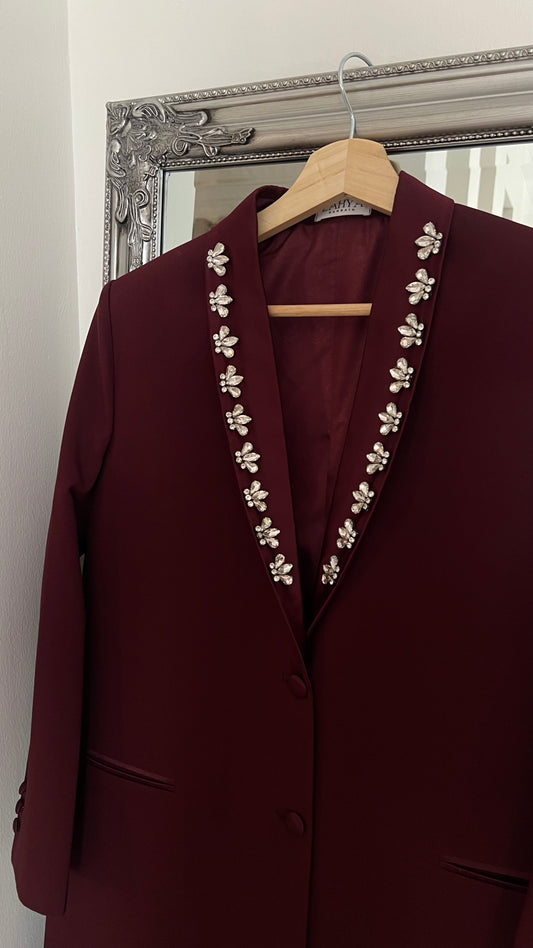 Maroon blazer with crystals 164