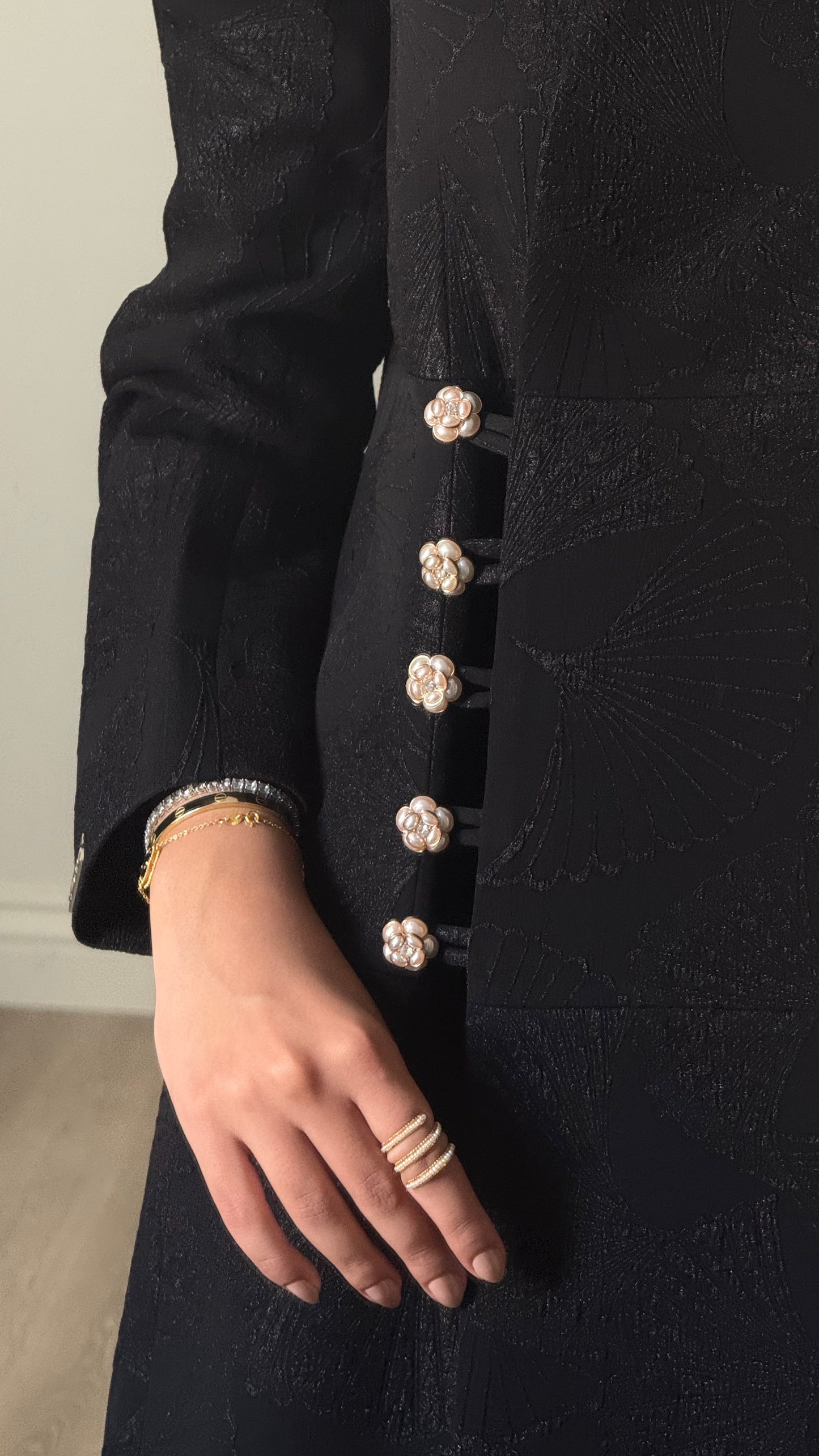 Black Bloom Button blazer