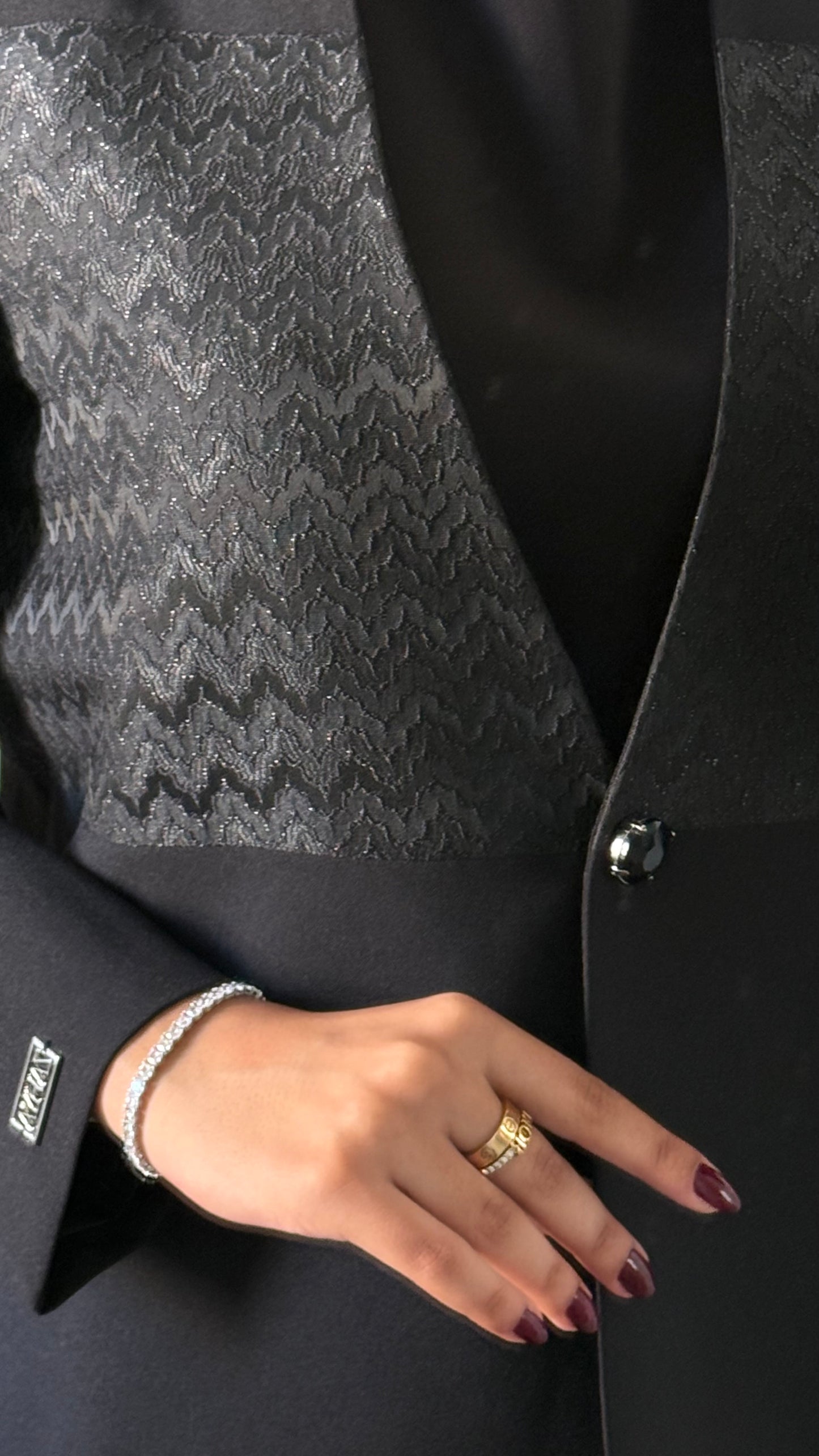 Black beauty blazer