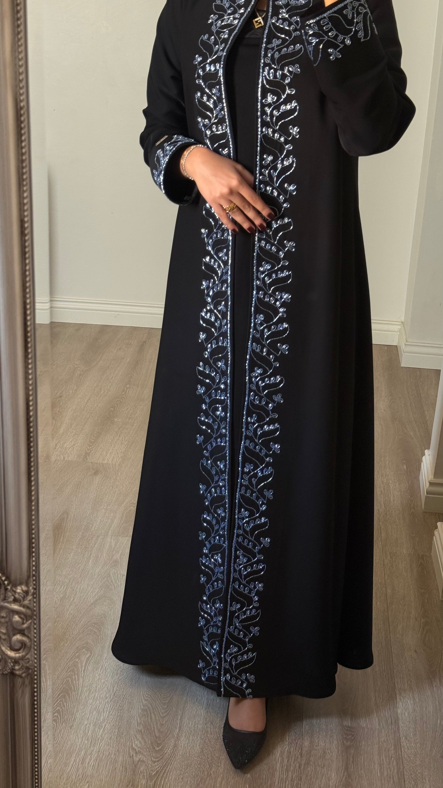 Vine - Black abaya