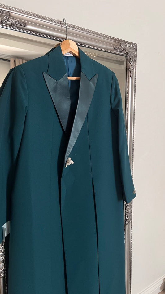 The dark cocoa in Turquoise ( fawri )