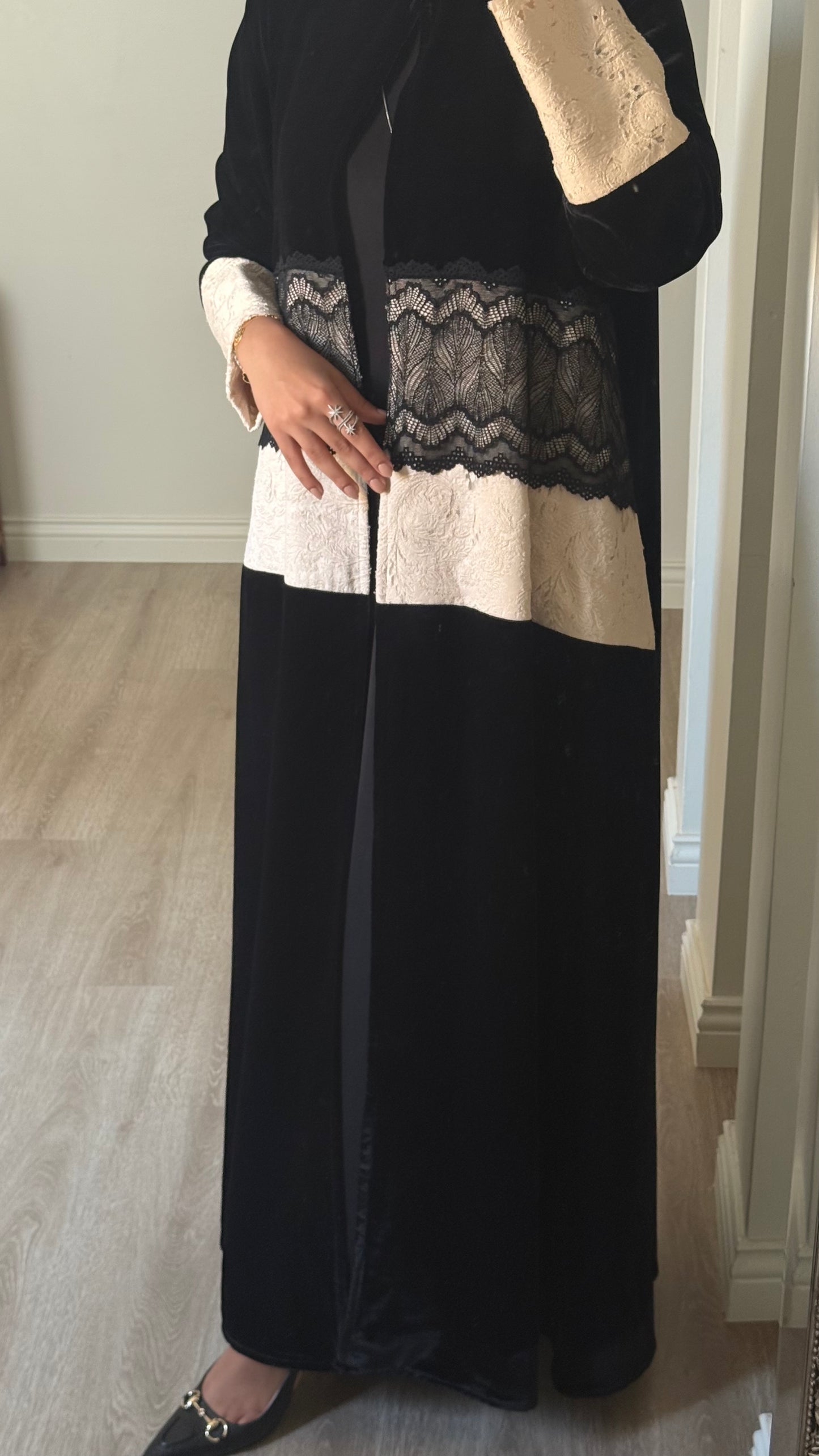 Lace velvet abaya