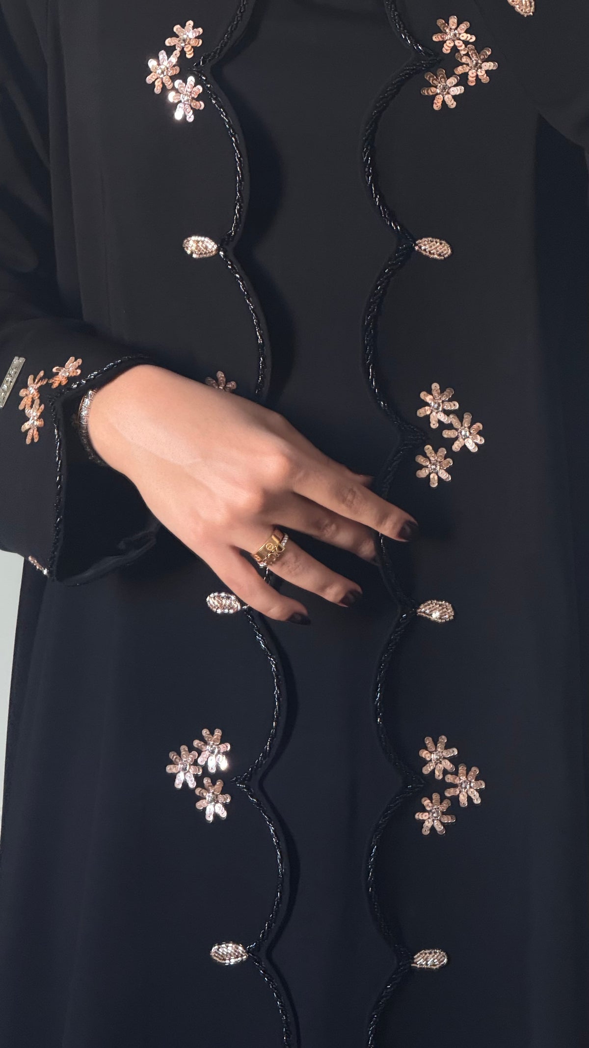 Midnight bloom abaya