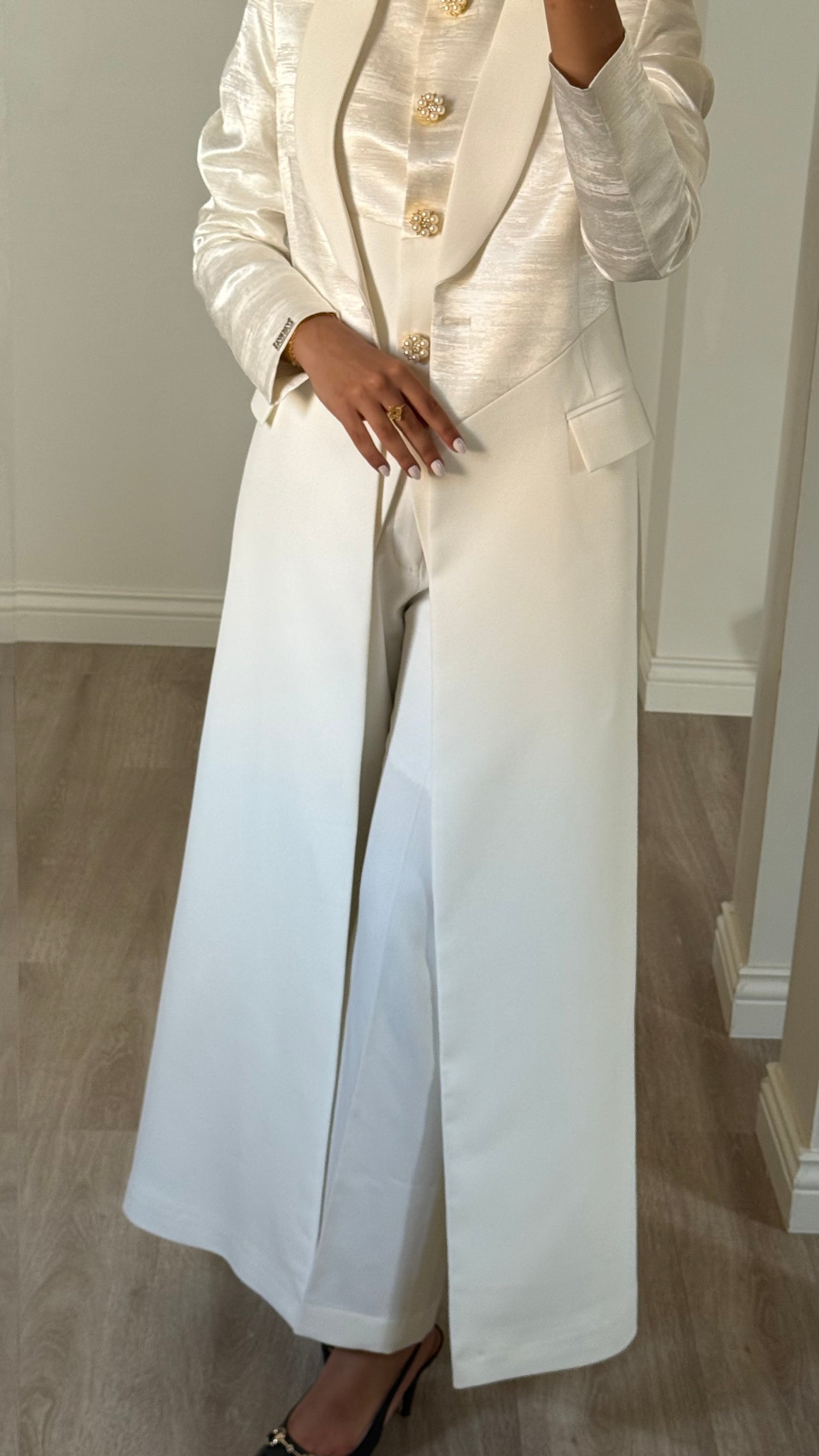 Cream sheen set ( fawri )