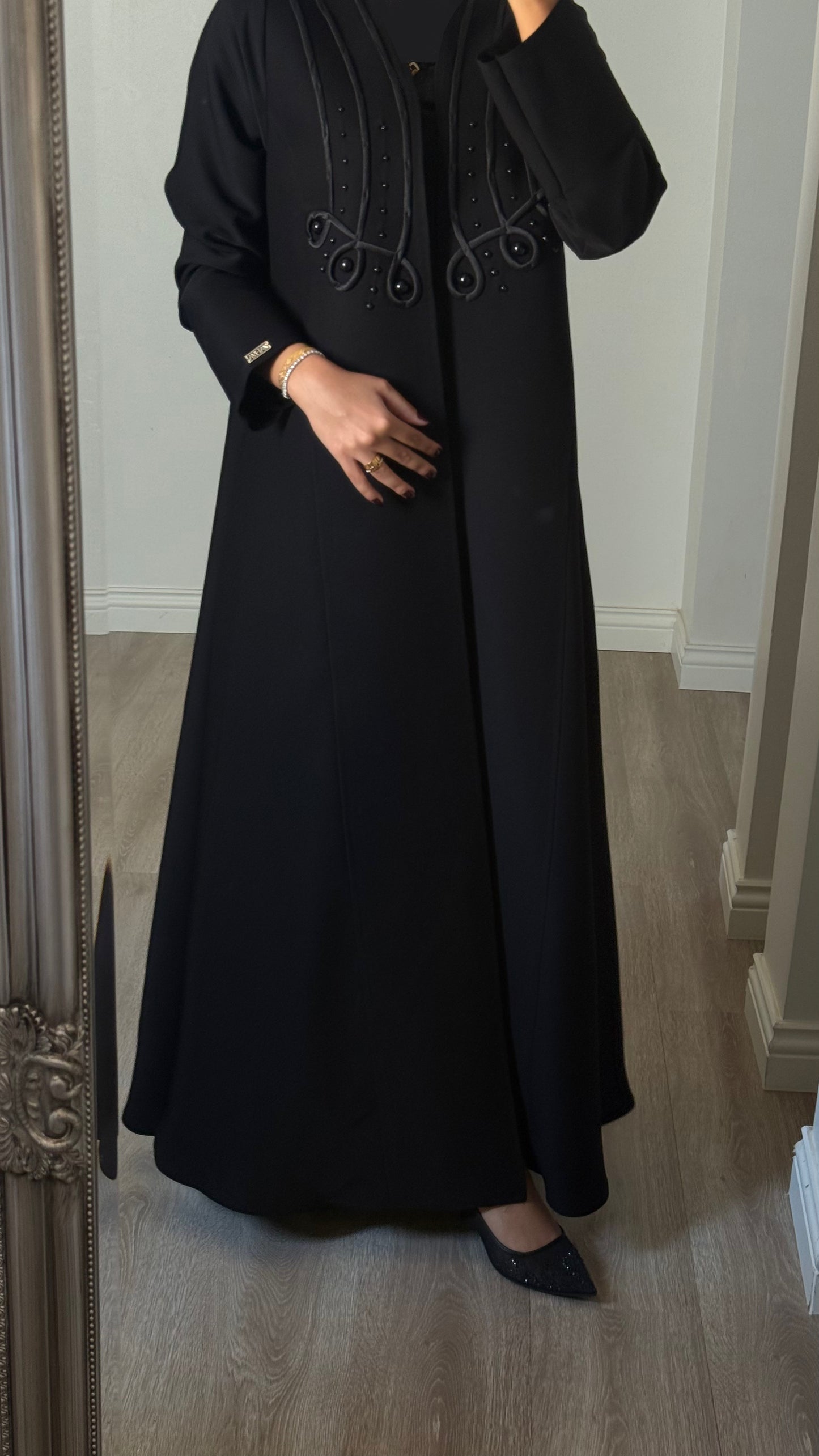 Loop - Black Abaya