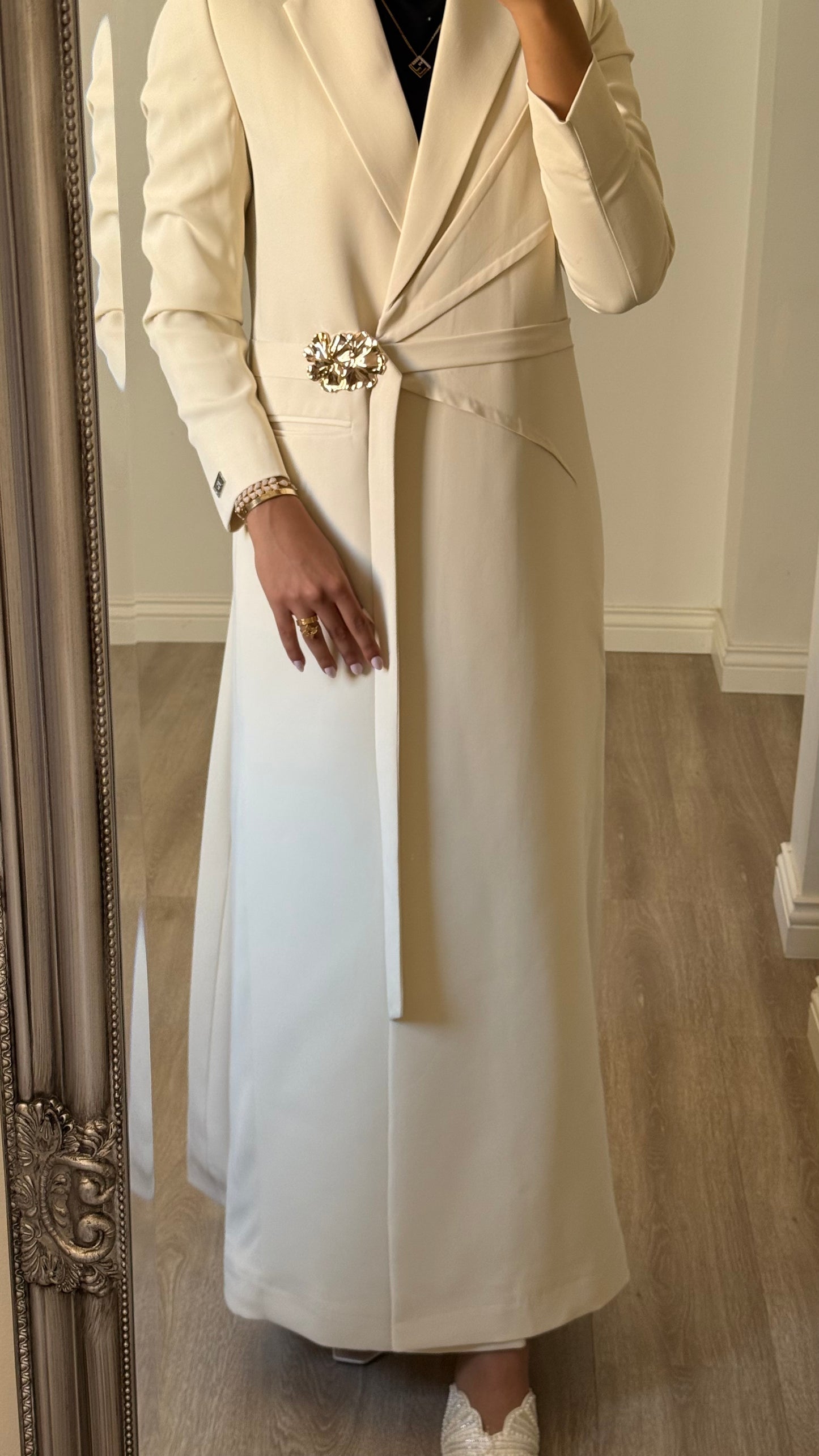 Golden Bloom - Creamy OffWhite
