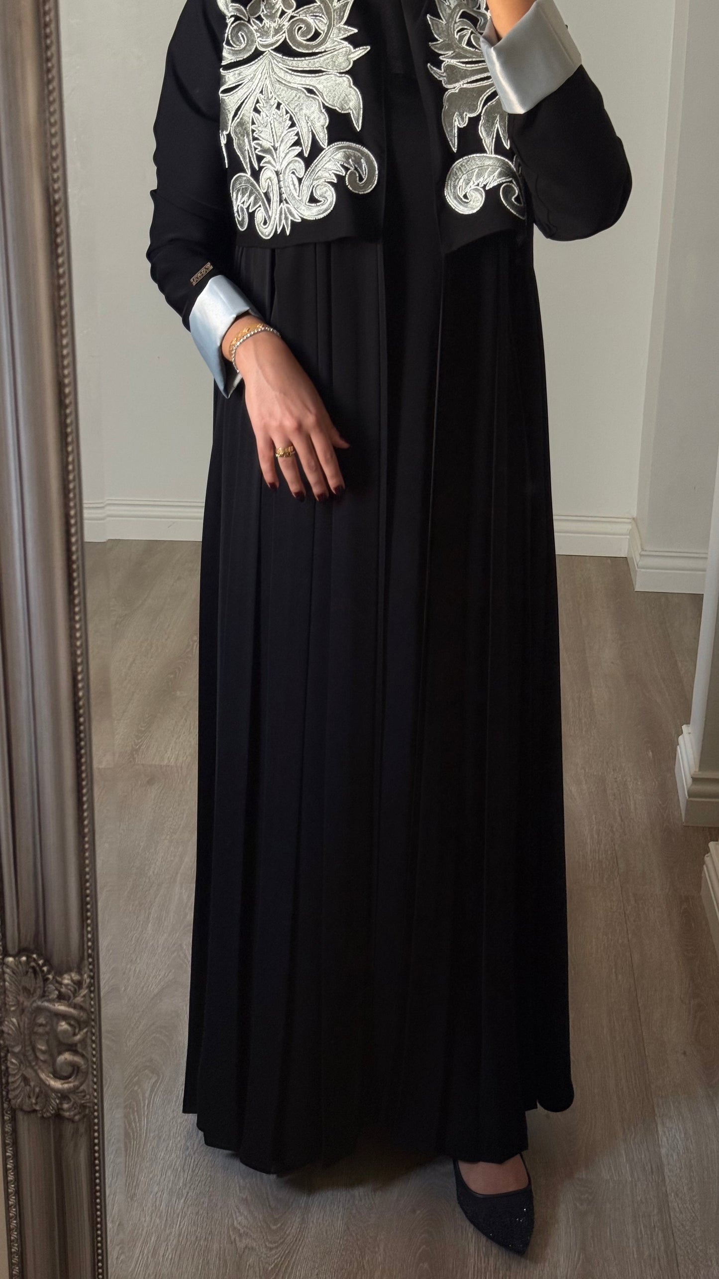 Motif - Black Abaya