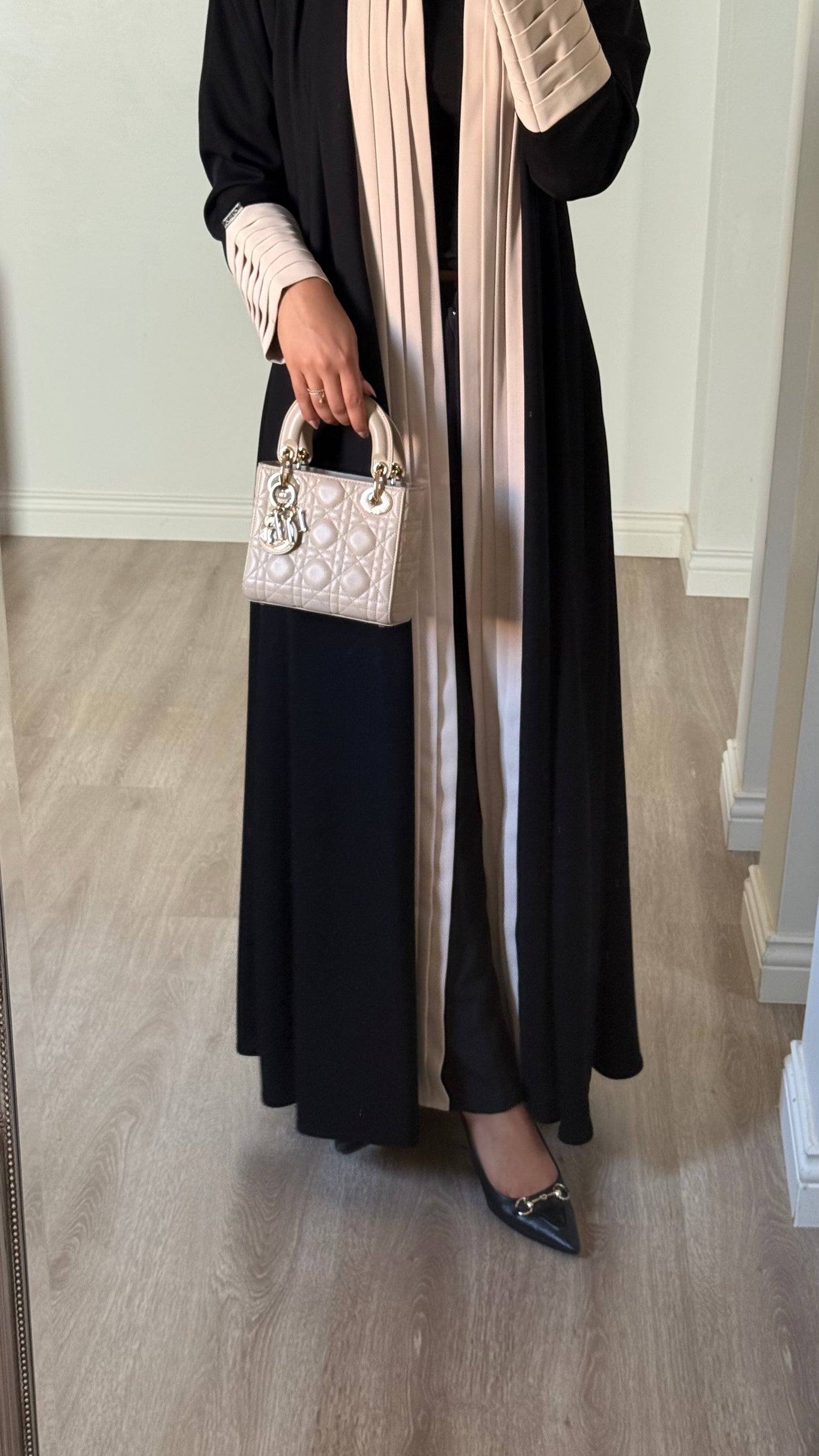 Elise abaya
