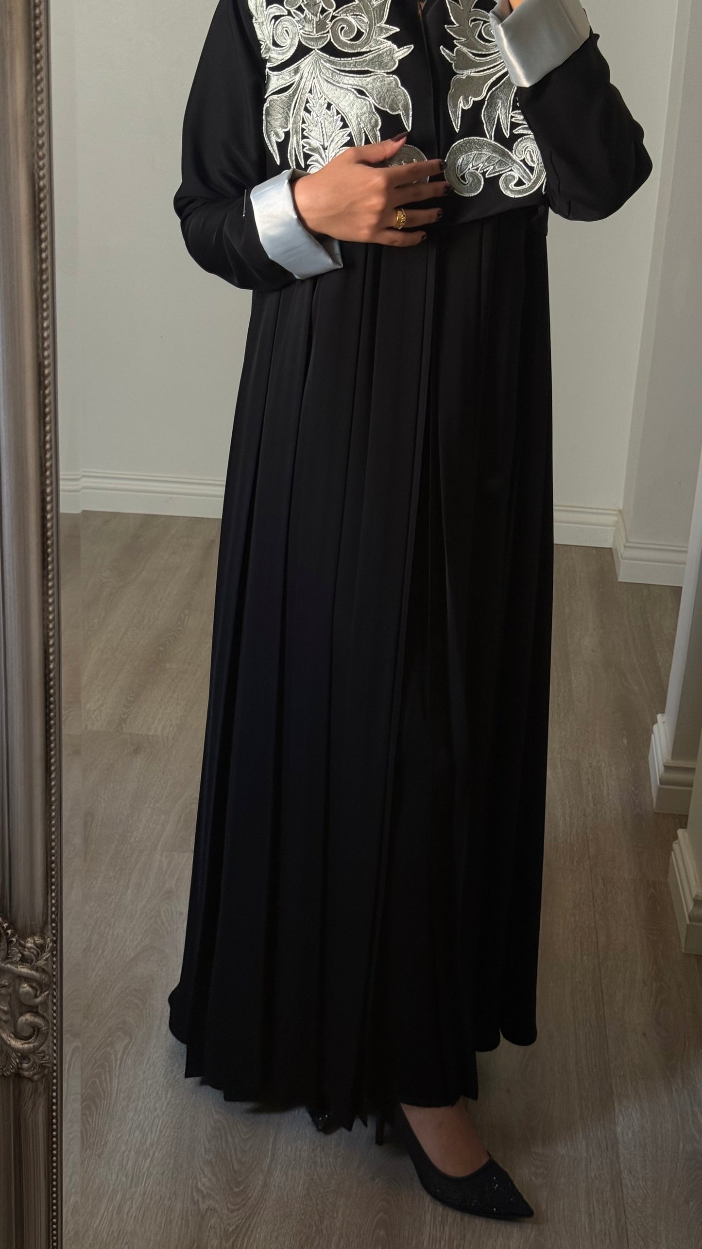 Motif - Black Abaya
