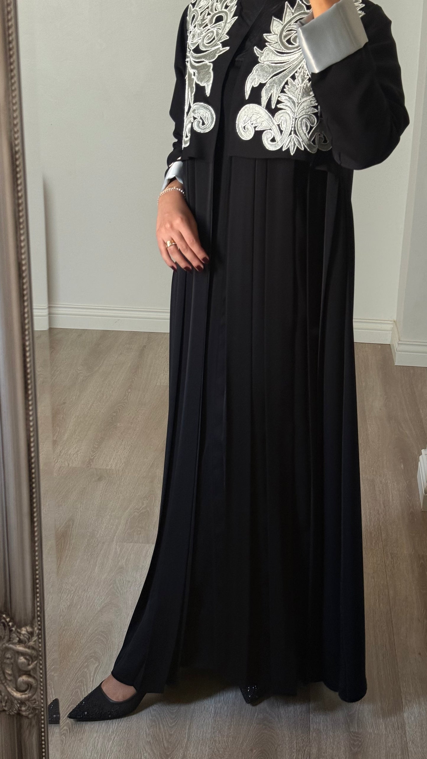 Motif - Black Abaya