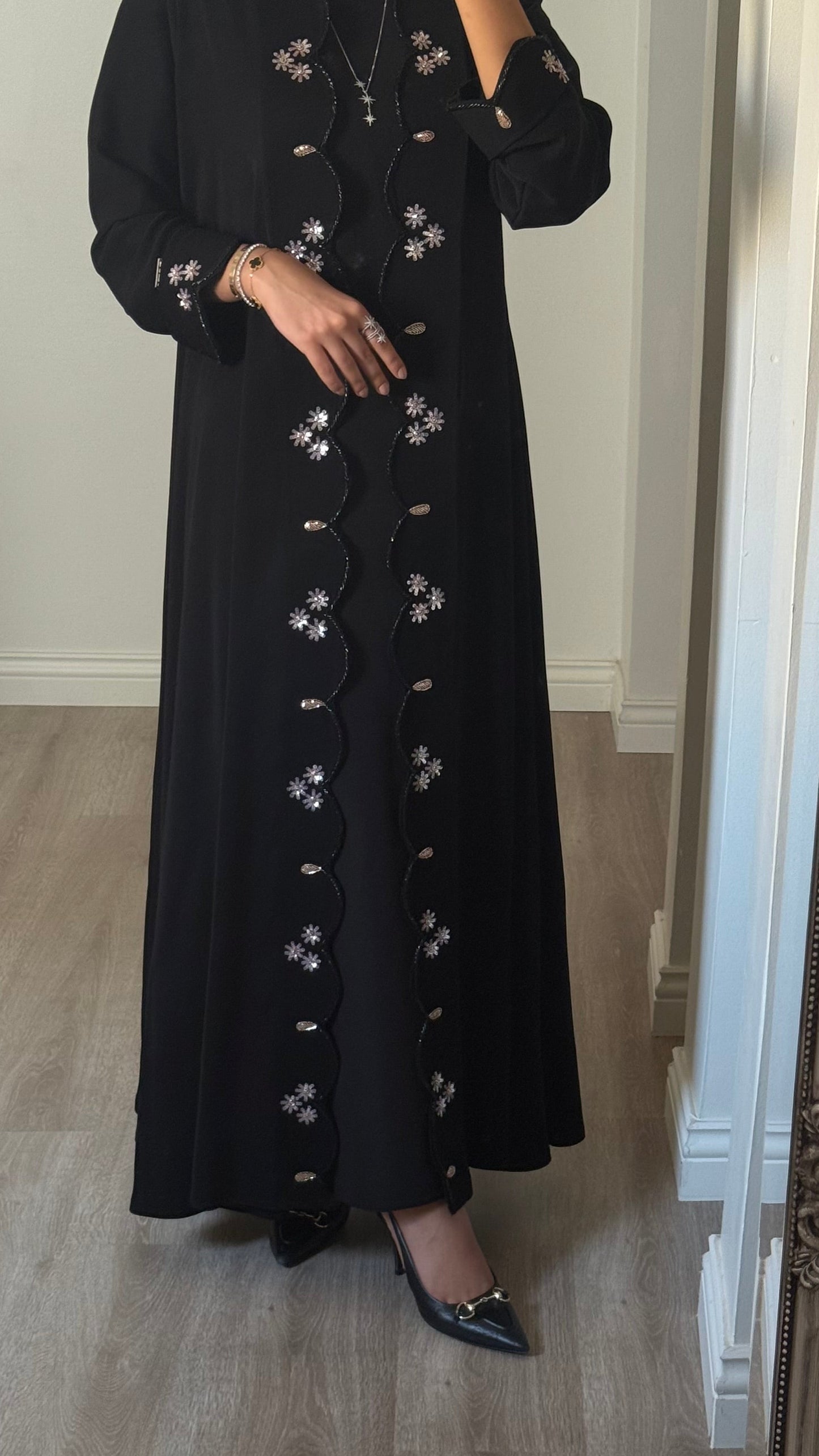 Midnight bloom abaya