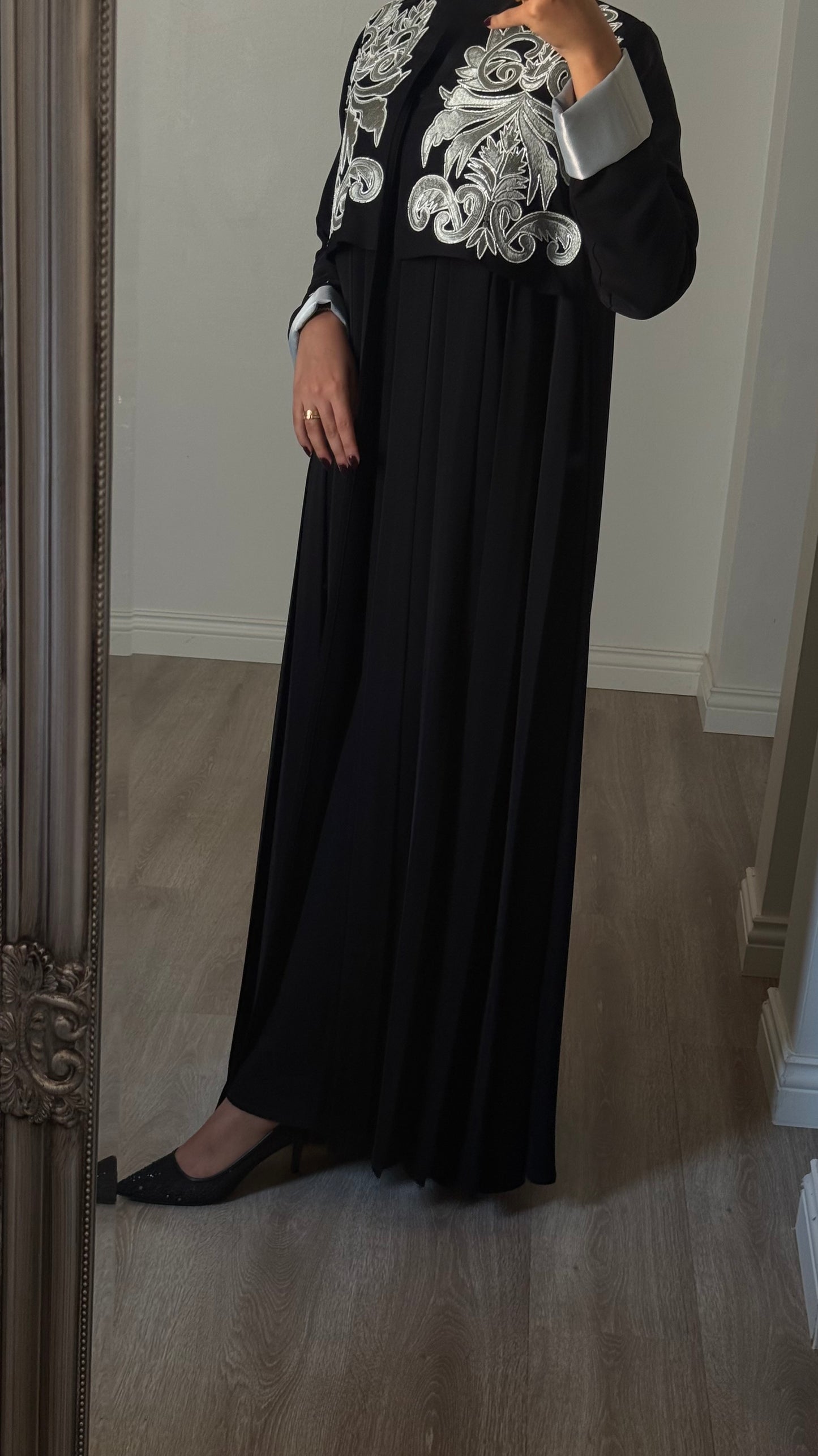Motif - Black Abaya