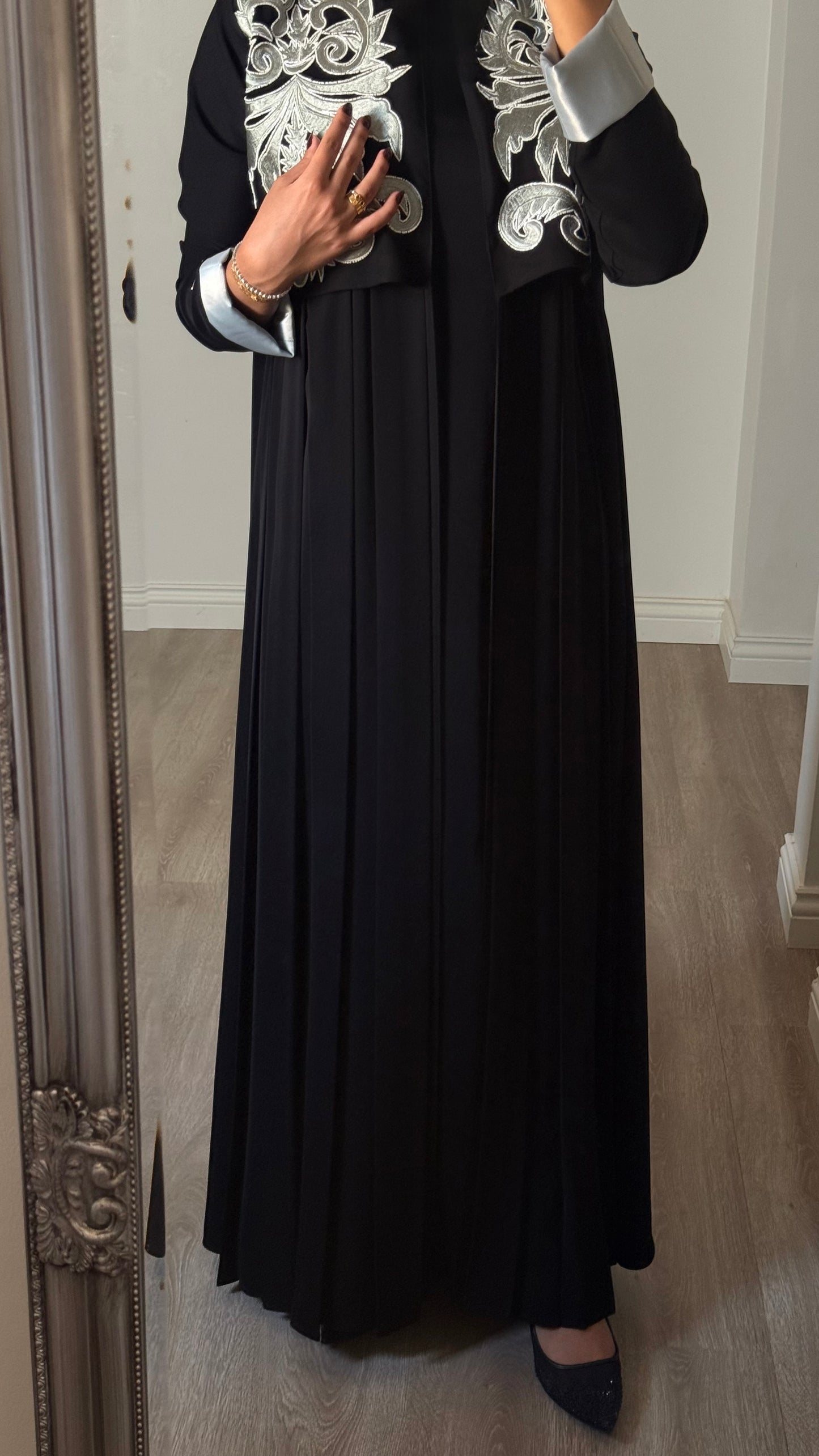 Motif - Black Abaya