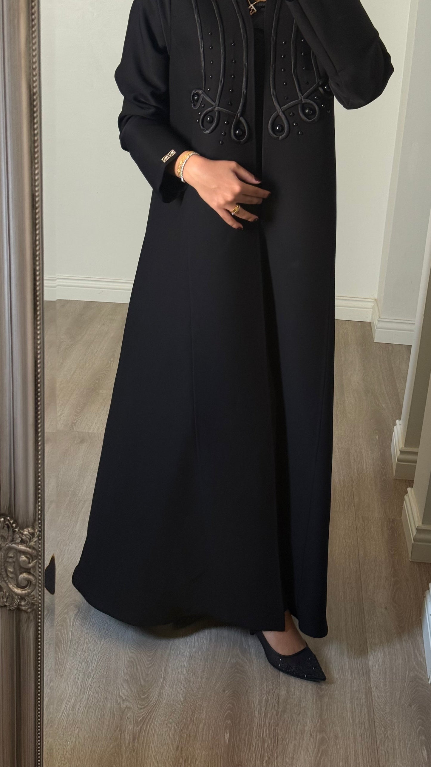Loop - Black Abaya