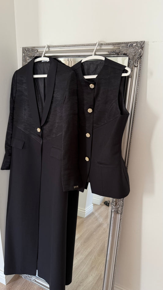 Cream sheen set in black ( fawri )